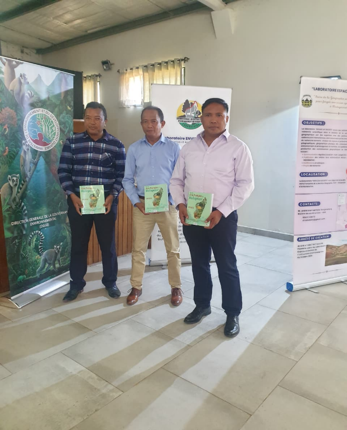 Les auteurs malgaches : le Docteur Eric Olivier Rabenasolo Solofoniaina, le Professeur Zo Hasina Rabemananjara, le Professeur Guybertho Randrianarivelo